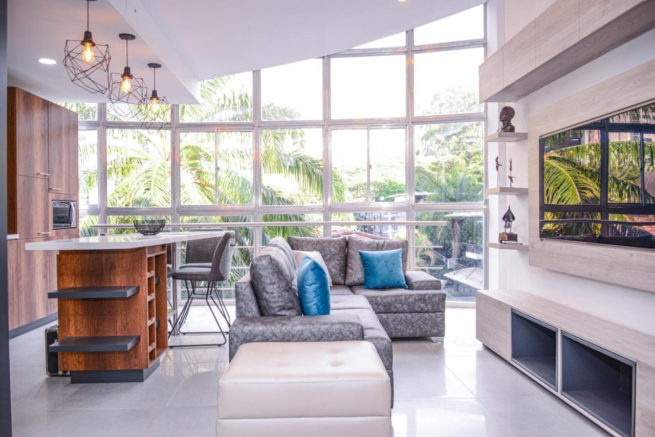 Apartamento Lleras Ac Hot Tub Medellin Bagian luar foto