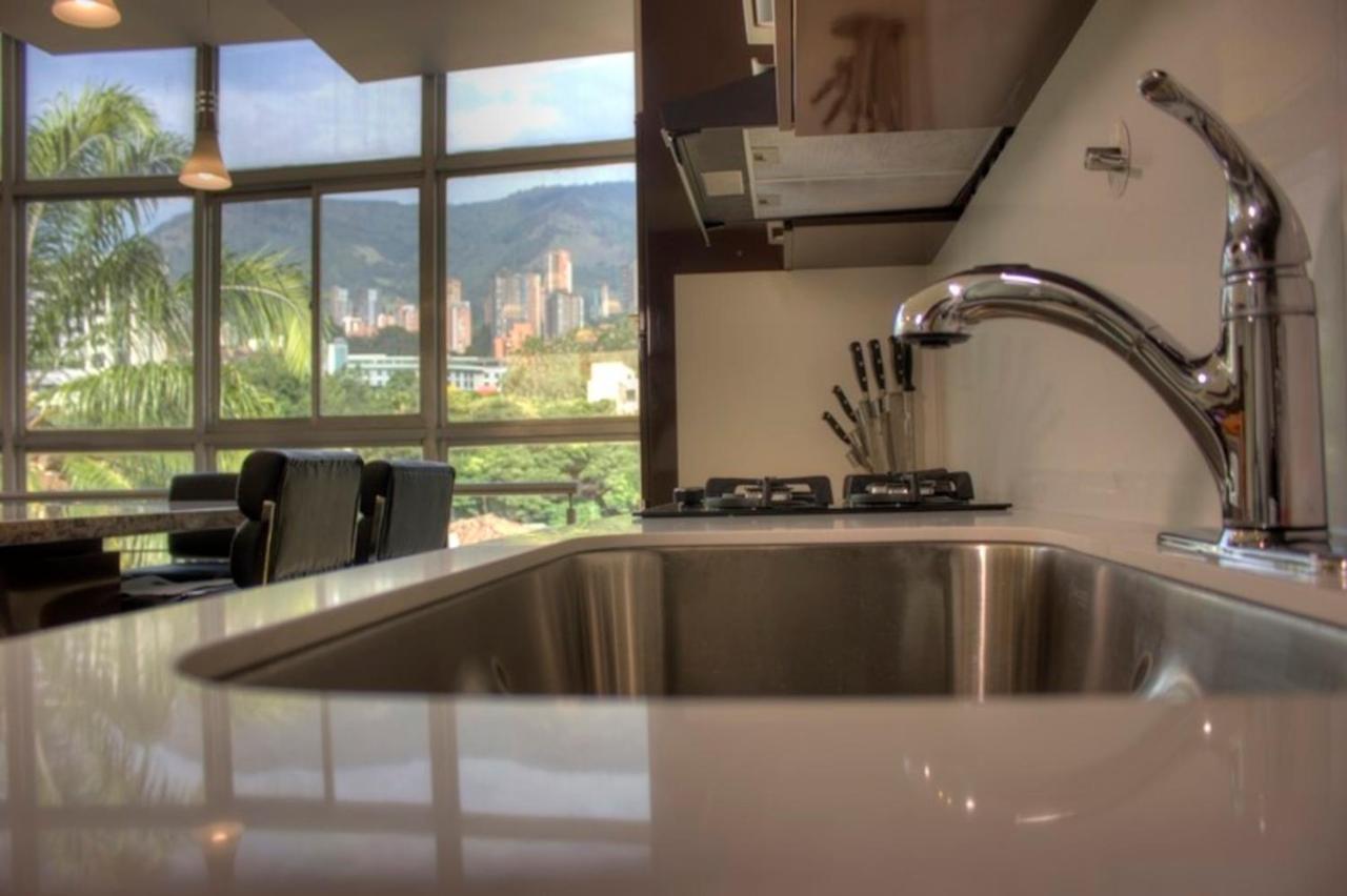 Apartamento Lleras Ac Hot Tub Medellin Bagian luar foto