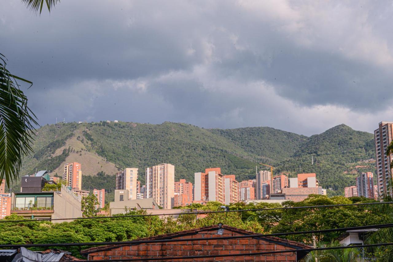 Apartamento Lleras Ac Hot Tub Medellin Bagian luar foto